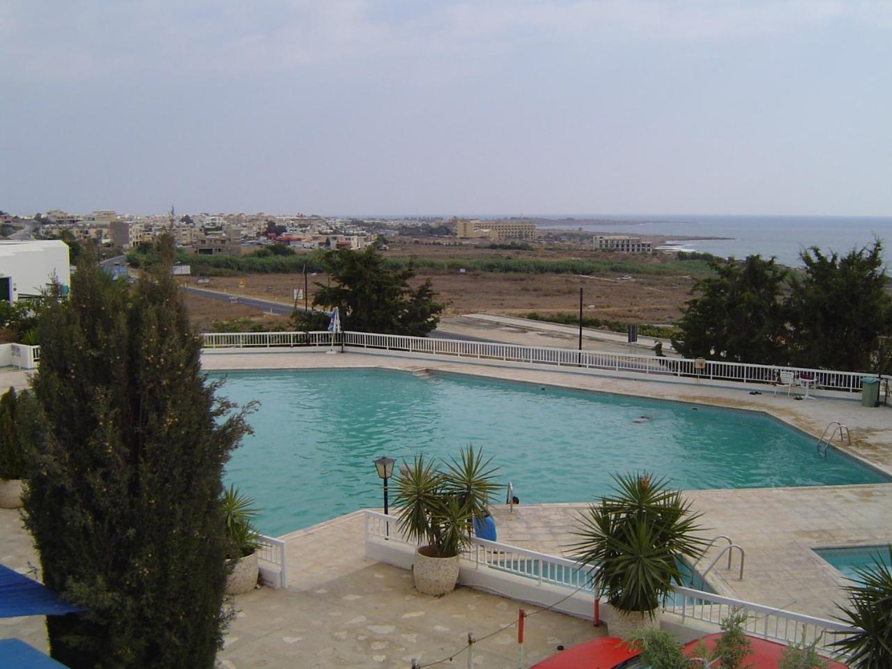 Ikaria Village Apt 201 Пафос Екстериор снимка